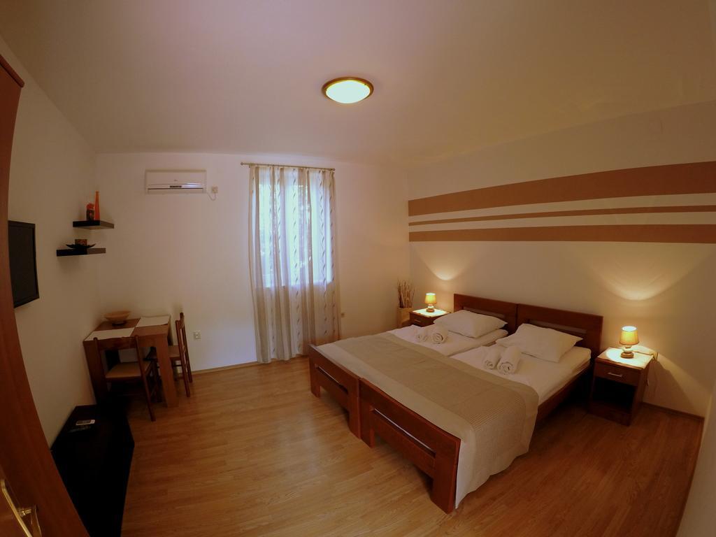 Apartments Dalmatino Dubrovnik Exterior photo